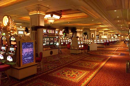 7mandalaycasino.jpg (32341 bytes)