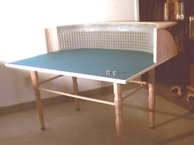 raytable2.jpg (258352 bytes)